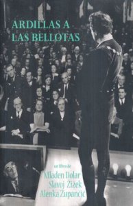 Ardillas a las bellotas