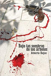 Bajo las sombras de los árboles