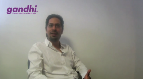 Entrevista con José Mariano Leyva: <i>Imbéciles anónimos</i>