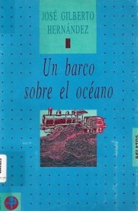 Un barco sobre el océano