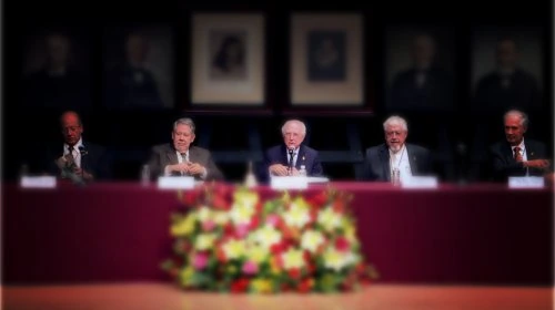 Ceremonia de ingreso de don Hugo Hiriart a la Academia Mexicana de la Lengua