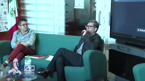 Mesa ''Escribir poesía en México'' con León Plascencia Ñol y Santiago Matías