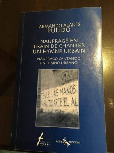 Náufrago cantando un himno urbano = Naufragé en train de chanter un hymne urbain