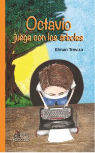 Octavio juega con los árboles