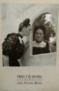 Frida y su mundo : fotografías